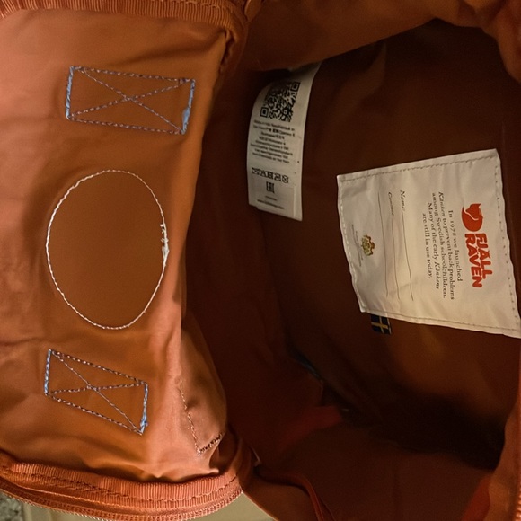 Fjallraven Kanken Mini Backpack - Picture 5 of 5